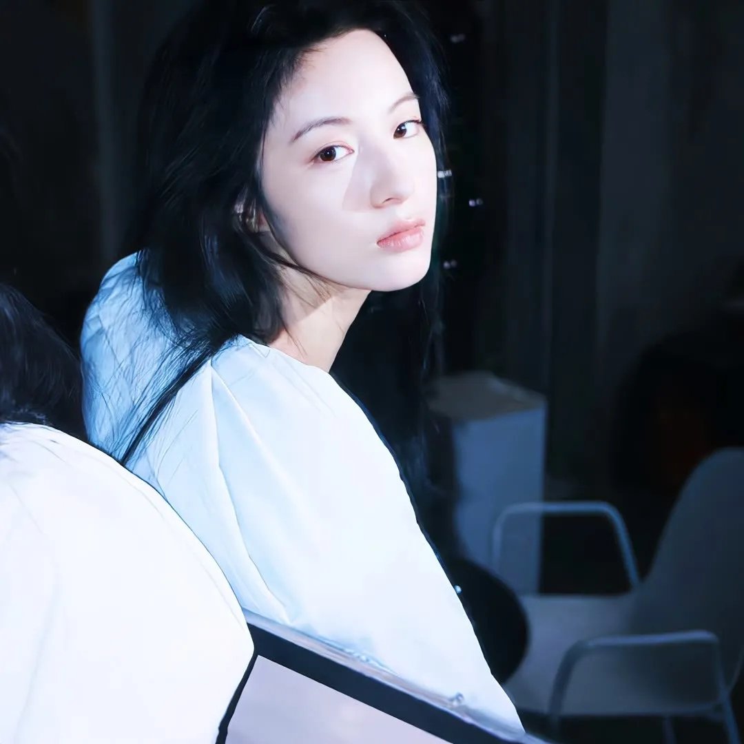 东德蕾丝的爱欲